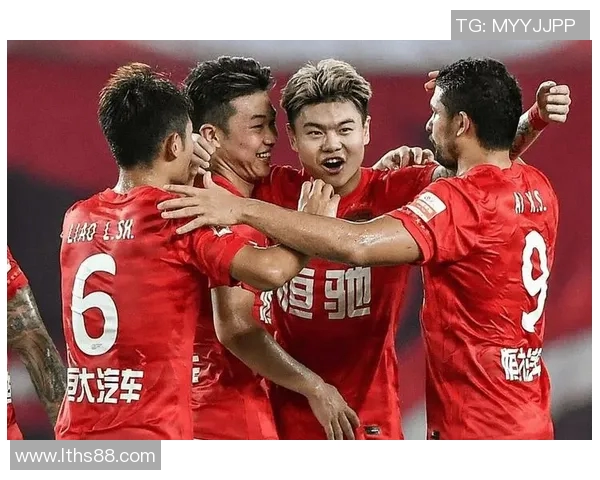 广州滑板队战术解析及其与其他队伍的对比分析 广州滑板队战术解析及其与其他队伍的对比分析