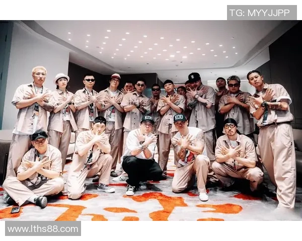 武汉飞盘队在世界街舞大赛中的团队协作表现精彩纷呈引发热议 武汉飞盘队在世界街舞大赛中的团队协作表现精彩纷呈引发热议