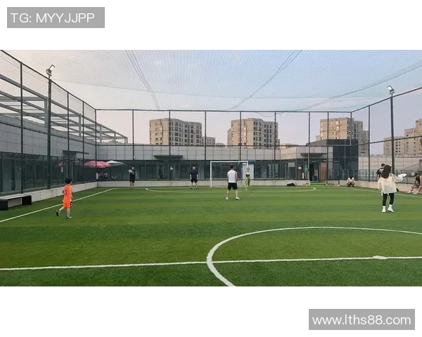 杭州飞盘队的战术解析与转换打法的深度剖析 杭州飞盘队的战术解析与转换打法的深度剖析