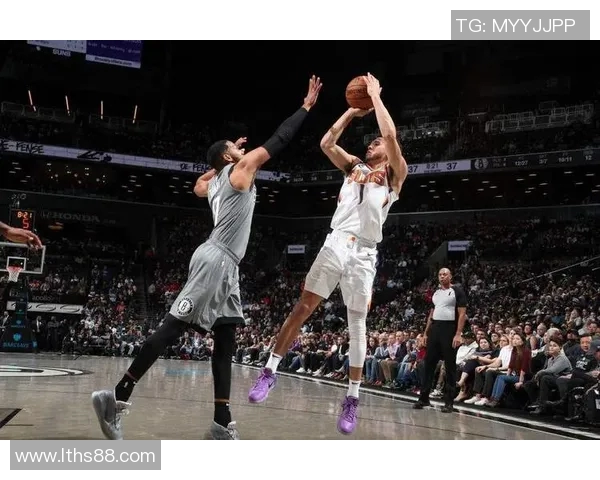 德文布克如何在NBA赛场上展现超凡实力与领导力